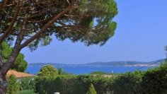 Modern sea view villa close to the beach