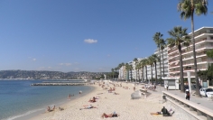 Modern apartments on the sea front Juan les Pins