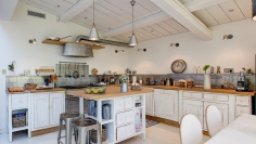 Beautiful villa with stunning views on St Paul de Vence