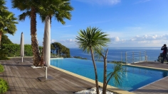 Fantastische moderne villa met spectaculair zeezicht