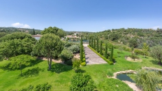 Beautiful domain of four villas close to St. Tropez