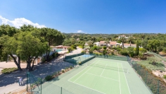 Beautiful domain of four villas close to St. Tropez