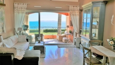 RARE: Fabulous seafront apartment in Sainte Maxime