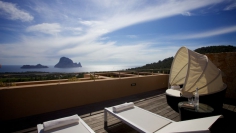 Beautiful large 4 bedroom apartment with stunning Es Vedra views