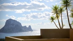 Schitterend 4 slaapkamer appartement met spectaculair uitzicht op Es vedra