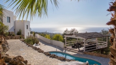 Fantastische Ibiza villa met waanzinnig uitzicht op zee en Es Vedra en met verhuurvergunning