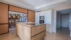 Schitterende moderne high end villa met prachtig zeezicht in dubbel beveiligd privé domein