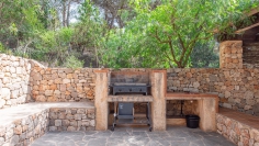 Super charmante Ibiza finca met verhuurlicentie, privacy en toplocatie tussen stad en strand
