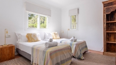 Super charmante Ibiza finca met verhuurlicentie, privacy en toplocatie tussen stad en strand