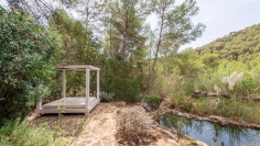 Super charmante Ibiza finca met verhuurlicentie, privacy en toplocatie tussen stad en strand
