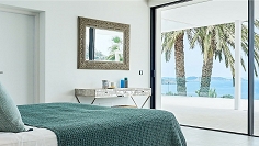 Superieure Ibiza villa pal aan zee met apart gastenverblijf en waanzinnig uitzicht op Formentera