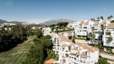 Stunning frontline golf duplex penthouse with top notch finishes, next to la Quinta Golf course