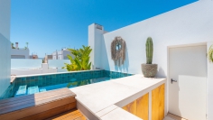 Luxe vier slaapkamer penthouse in het hart van Jésus met dakterras met prive zwembad