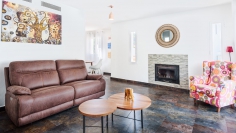 Spacious Modern Villa with Sea Views and Rental License in Cala Vadella