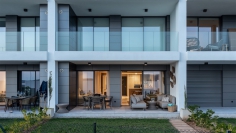 Modern en stijlvol Ibiza appartement in luxe complex aan zee voor interessante prijs!