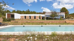 Schitterende architectuur villa met enorm perceel op het platteland van Ibiza