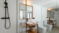Spectaculaire moderne Ibiza stijl villa in Es Cubells – nu tegen een zeer aantrekkelijke prijs!