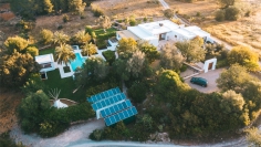 Authentic & Luxurious Blakstad Finca with Rental License near Santa Gertrudis