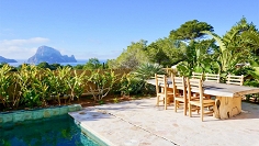 Buitenkans: Schitterende Ibiza villa met spectaculair uitzicht op Es Vedra 