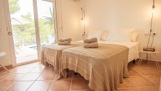Unique frontline house for sale in Cala Vadella with access to the beach
