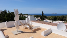 Charmant Ibiza stijl huis op loopafstand van het strand van Cala Vadella