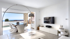 Beatuiful apartement with amazing sea views in secure urbanization with golfcourse