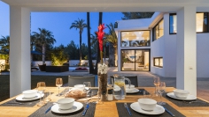 Amazing contemporary designer villa with full privacy and touristic rental permit