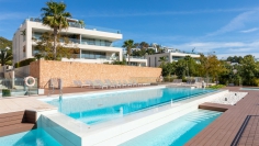 Luxurious Ground-Floor Apartment with Private Garden and Pool in White Angel Talamanca