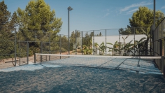 Sfeervolle en luxe Ibiza stijl villa's met zeezicht op korte loopafstand van het strand