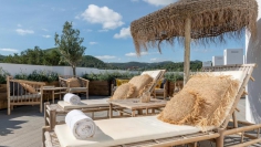 Uniek op Ibiza: Luxe hotel appartementen met verhuurvergunning op loopafstand van het strand