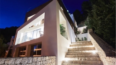 Schitterende moderne designer villa met fantastisch uitzicht