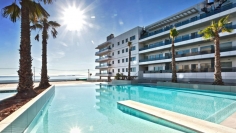 Beautiful seafront apartment in Playa d'en Bossa