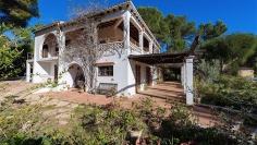 Beautiful authentic Ibiza finca with loads of potential