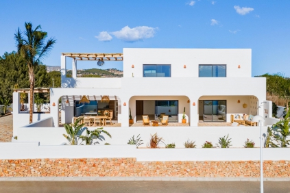 Beautiful key-ready luxury new build Ibiza style villa with sea views in Moraira