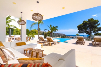 Stunning modern  Mediterranean villa with panoramic sea views in prime location in Moraira