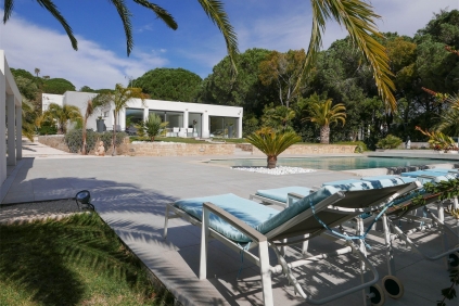 Geweldige moderne villa dicht bij het strand