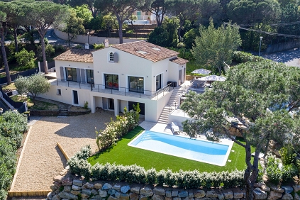Lovely fully renovated villa close to the center and the beaches of Sainte Maxime