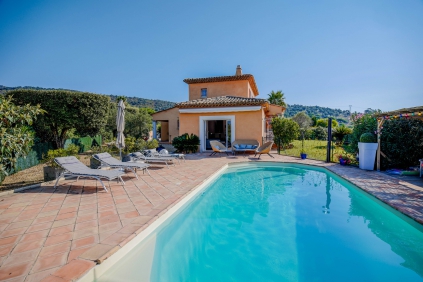 Sfeervolle Provencaalse familie villa met leuk uitzicht op zee
