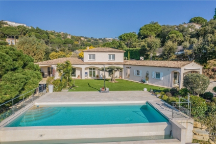 Fantastische familie villa in beveiligd domein dicht bij het strand