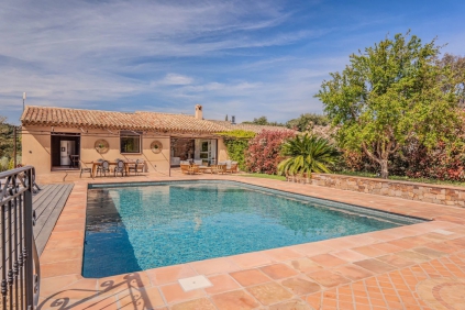 Stijlvolle en volledig gerenoveerde Provencaalse villa op geweldige locatie!