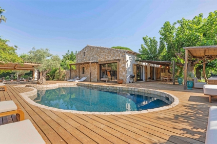 Stunning Boho-chic family villa near the Gulf of Saint-Tropez, walking distance to the beach
