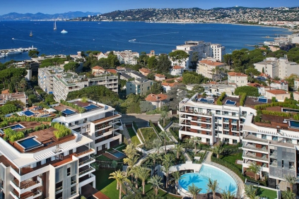 High end designer apartments and penthouses with 5* hotel services in prime location Cap d'Antibes