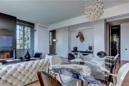 Stunning contemporary seaview apartment top location Cannes
