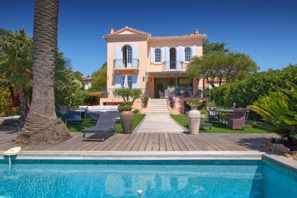 Unique and stunning seafront Belle Epoque villa 