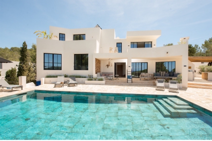 Absolutely stunning villa with rental license and spectaculair sea and sunset views in Cala Tarida