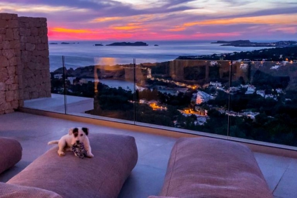 Schitterend modern penthouse in Cala Vadella met groot dakterras en spectaculair uitzicht op zee