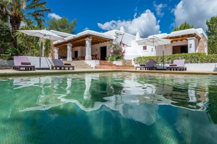 Lovely authentic renovated Ibiza finca with touristic rental license