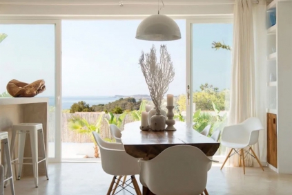Lovely Ibiza style villa within walking distance of Cala Vadella beach
