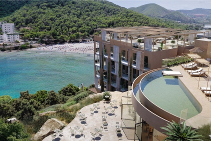 Ultra luxe Ibiza hotel appartementen pal aan zee met verhuurlicentie
