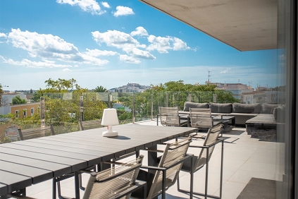 Stunning 4 bed penthouse close to Talamanca beach